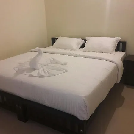 White Petals -3 Bhk Homestay Munnar - Available For Indian Nationals Only Exterior photo