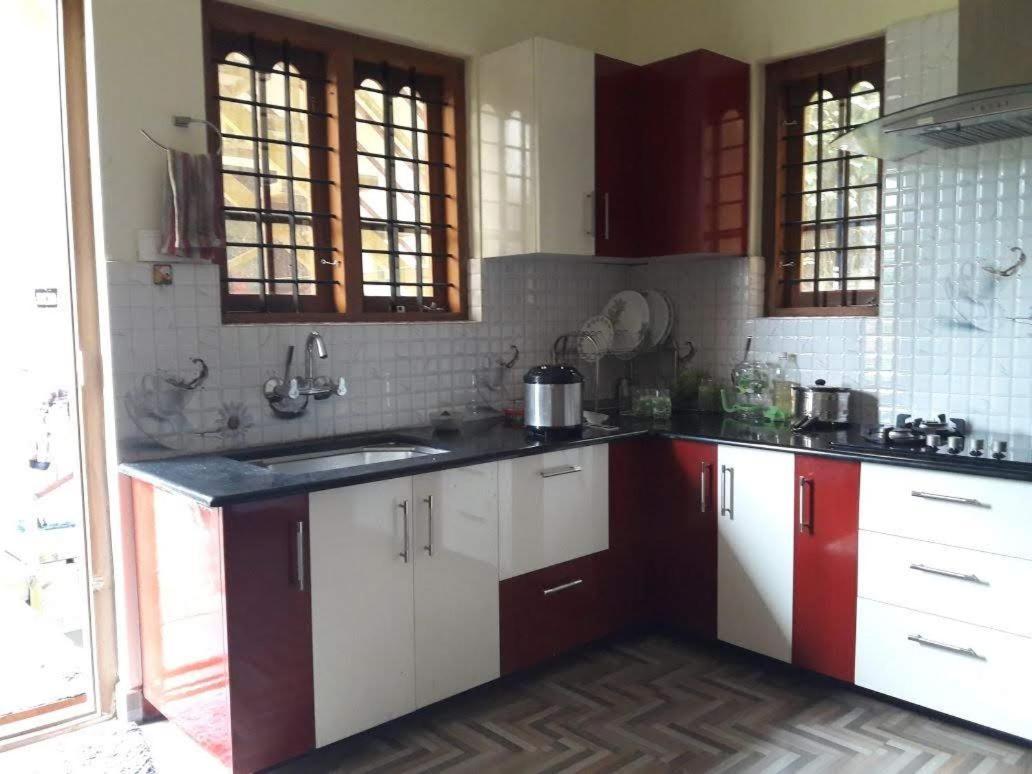 White Petals -3 Bhk - Available For Indian Nationals Only Munnar